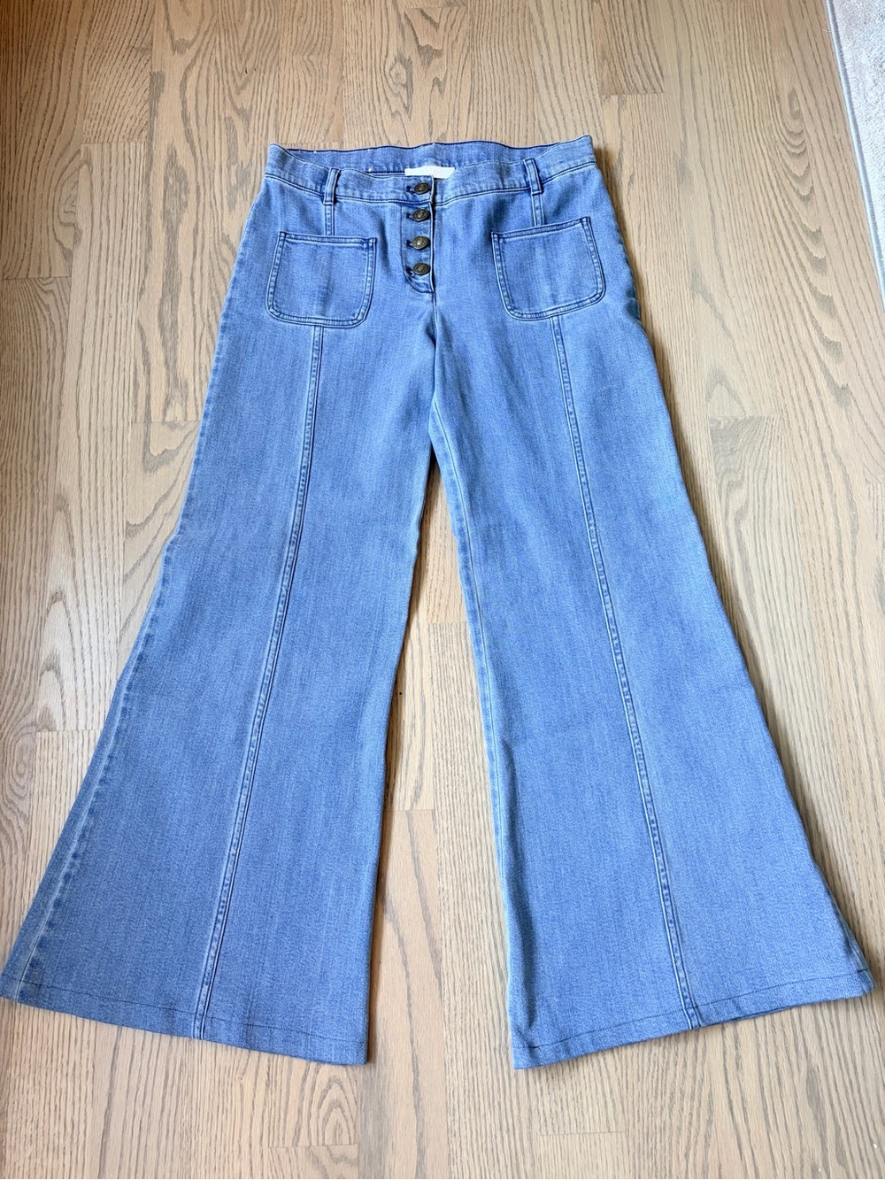 Chloe Flare Front Pocket Jeans Medium Wash Retro 70s Bell Bottom Everyday Jean